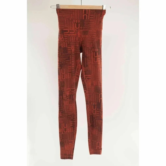 Lululemon Wunder Train Contour Fit  High-Rise Tight 28" Lululemon Ombre Red | 2 - Picture 4 of 10